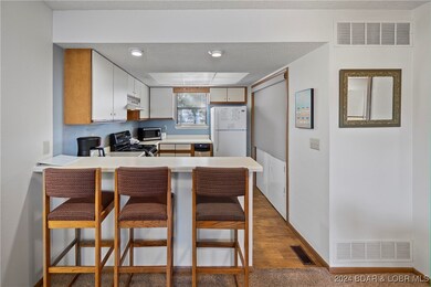 Breakfast bar