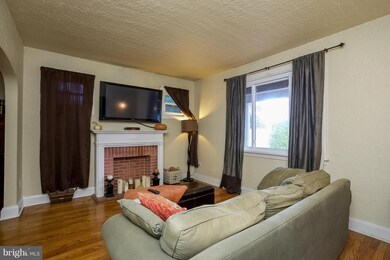 4524 Mainfield Ave, Baltimore, MD 21214 - photo 3