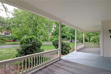 427 Davie Ave, Statesville, NC 28677 - photo 2