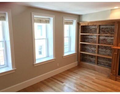 150 Salem St unit 2, Boston, MA 02113 - photo 5