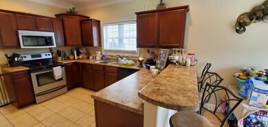 38 Earhart Rd20
