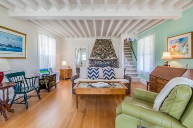 19 Harrison Ave, Oak Bluffs, MA 02557 - photo 4