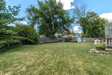 012 fenced back yard 2217 Cypress Creek