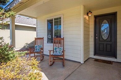 2033 NW Joshua Tree Ct Redmond-large-002