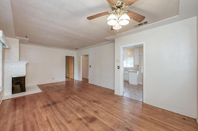 3667 N Fresno St, Fresno, CA 93726 - photo 4