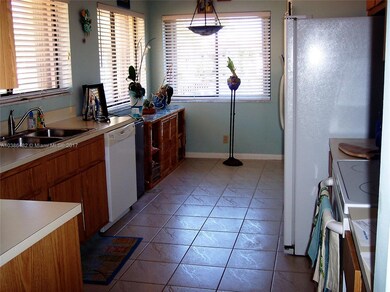 ROOM FOR EAT-IN BREAKFAST NOOK
