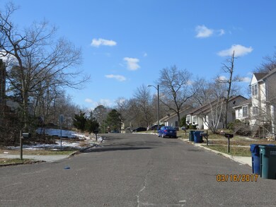 114 W Winged Foot Ct, Little Egg Harbor Township, NJ 08087 - photo 4