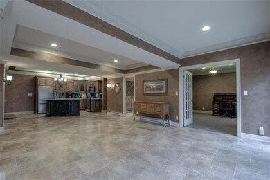 20218 W 93rd St, Lenexa, KS 66220 - photo 4