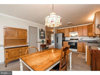 218 Franklin Ct, Royersford, PA 19468 - photo 5