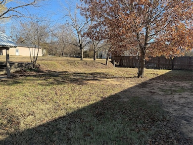 205 S Parkway Dr, Alvarado, TX 76009 - photo 3