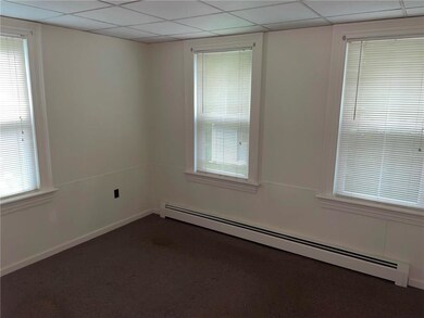 1956 Delabole Rd unit 1, Pen Argyl, PA 18072 - photo 3