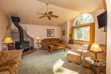 61290 Victory Loop, Bend, OR 97702 - photo 5