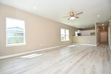 7817 Dyer St, Houston, TX 77088 - photo 6