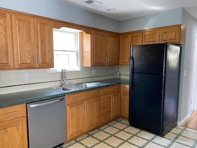 767 6th St, Secaucus, NJ 07094 - photo 6