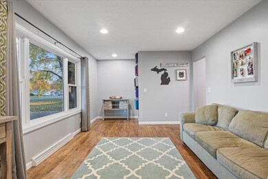 06-8820-S-Sprinkle-Rd-WindowStill-13