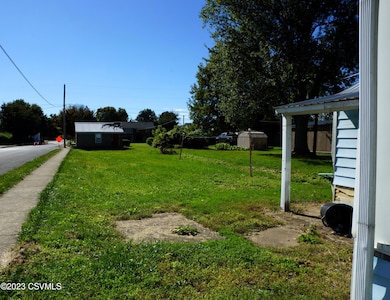 223 E Pine St, Selinsgrove, PA 17870 - photo 5