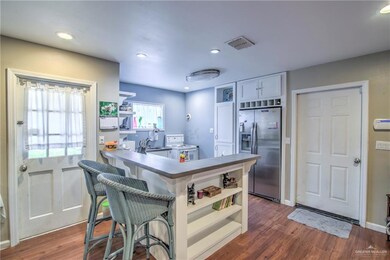 1015 Stone St, Weslaco, TX 78596 - photo 2