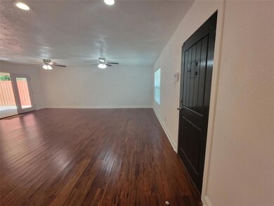 2429 Lindale Ln, Mesquite, TX 75149 - photo 5