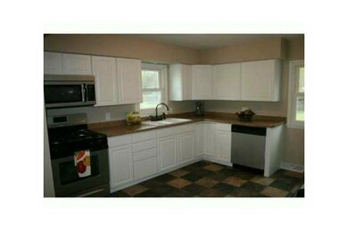 Kitchen. Comes with all kitchen appliances.