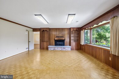 2320 Parallel Ln, Silver Spring, MD 20904 - photo 7