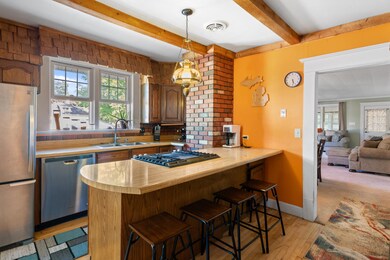 305 W Upright Ave, Charlevoix, MI 49720 - photo 3