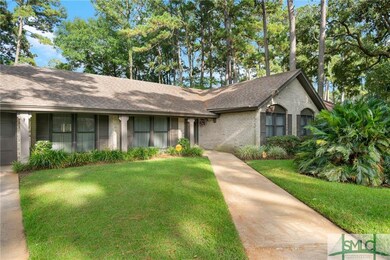 Welcome Home to 10 Glen Eden Ct! Located on a quie