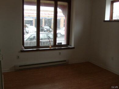 1245 W Turner St unit 1st Floor, Allentown, PA 18102 - photo 2