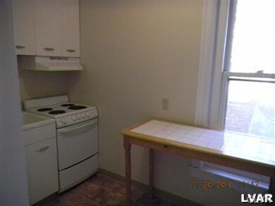 38 N 15th St unit 4, Allentown, PA 18102 - photo 4