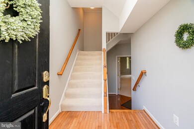 46781 Keswick Square, Sterling, VA 20165 - photo 2