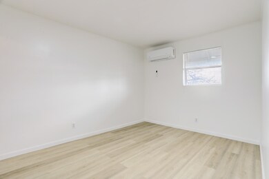 5806 S Highway 35, Alvin, TX 77511 - photo 6