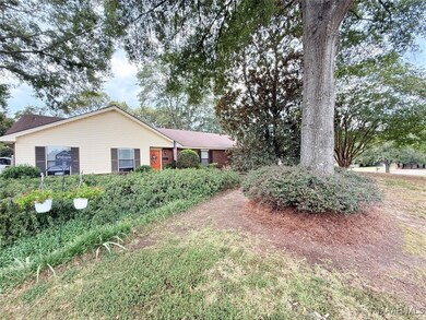 143 Honeysuckle Ct, Millbrook, AL 36054 - photo 2