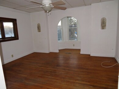 21 19th St, Lowell, MA 01850 - photo 2
