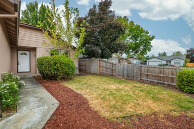2165SWBridgeSt-004