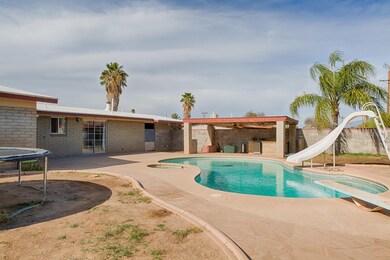 7648 E Meredith-9