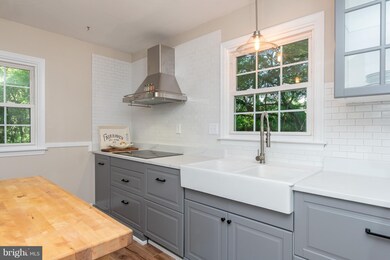 11946 Falls Rd, Cockeysville, MD 21030 - photo 6