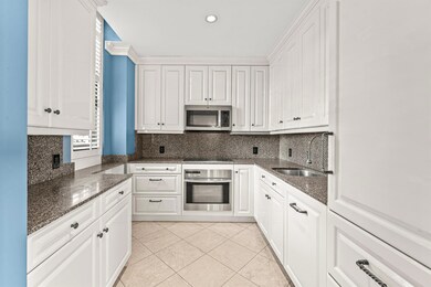Trianon unit 101, West Palm Beach, FL 33401 - photo 4