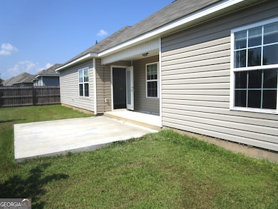 133 Worchester Cir, Perry, GA 31069 - photo 2