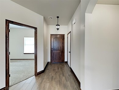 7017 Hidden Trail Ln, Warr Acres, OK 73132 - photo 5