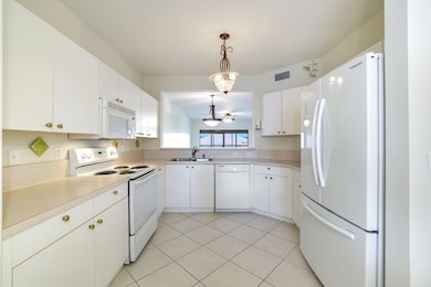 7839 Regal Heron Cir unit 206, Naples, FL 34104 - photo 2