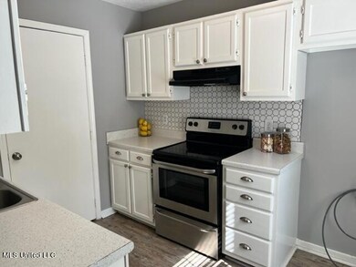 314NorthGroveCirKitchen