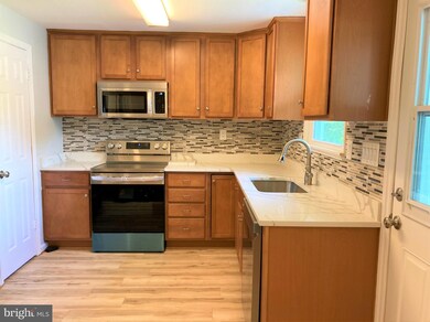 7311 Brangels Rd, Marriottsville, MD 21104 - photo 5