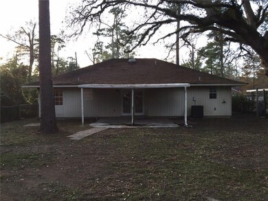 1072 S Audubon St, Slidell, LA 70460 - photo 2