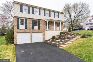 6816 Rock Creek Ct, Alexandria, VA 22306 - photo 2