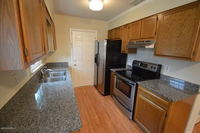 122 Carriage Dr, Jacksonville, NC 28546 - photo 6