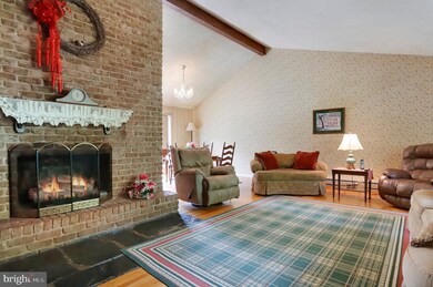 27 Cavalier Estates Ct, Harpers Ferry, WV 25425 - photo 5