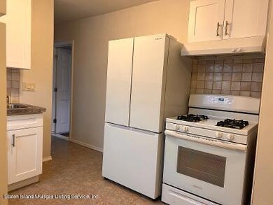 157 Garretson Ave unit 2, Staten Island, NY 10304 - photo 3