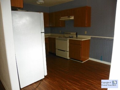 968 E Cedar St unit 201, Seguin, TX 78155 - photo 7