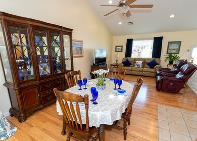 33 Carol Ct, Fall River, MA 02721 - photo 3