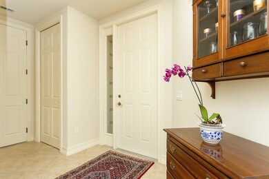 003_Foyer