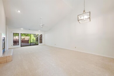 6820 Cypress Point N unit 22, Austin, TX 78746 - photo 7